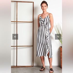 NWT Nichii Stripe Side-Ruffle Strappy Dress in black stripe